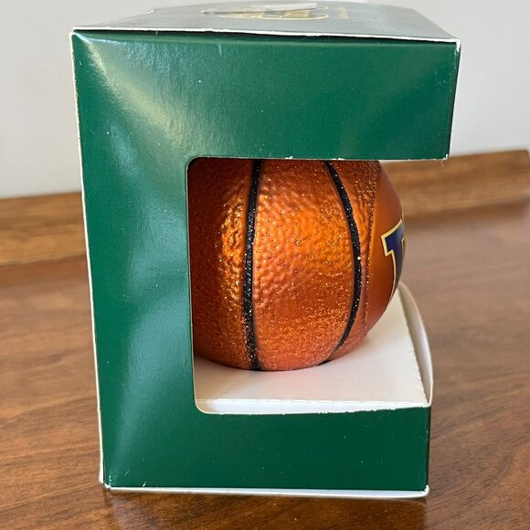 Old World Christmas UW Huskies Basketball Ornament 2009 University of Washington - Picture 6 of 9